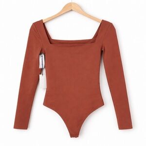 Babaton Contour Headway Bodysuit Rust Brown Square Neck Long Sleeve Small NWT